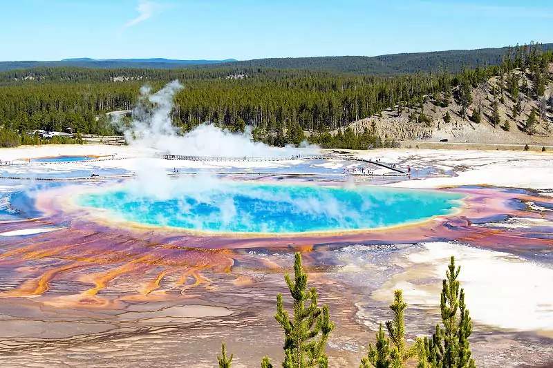 Yellowstone National Park Grand Prismatic Spring Air Look