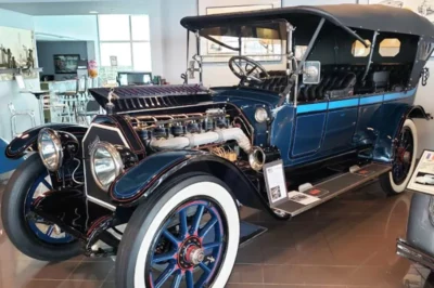 Tampa Bay Automobile Museum: Driving Through Time